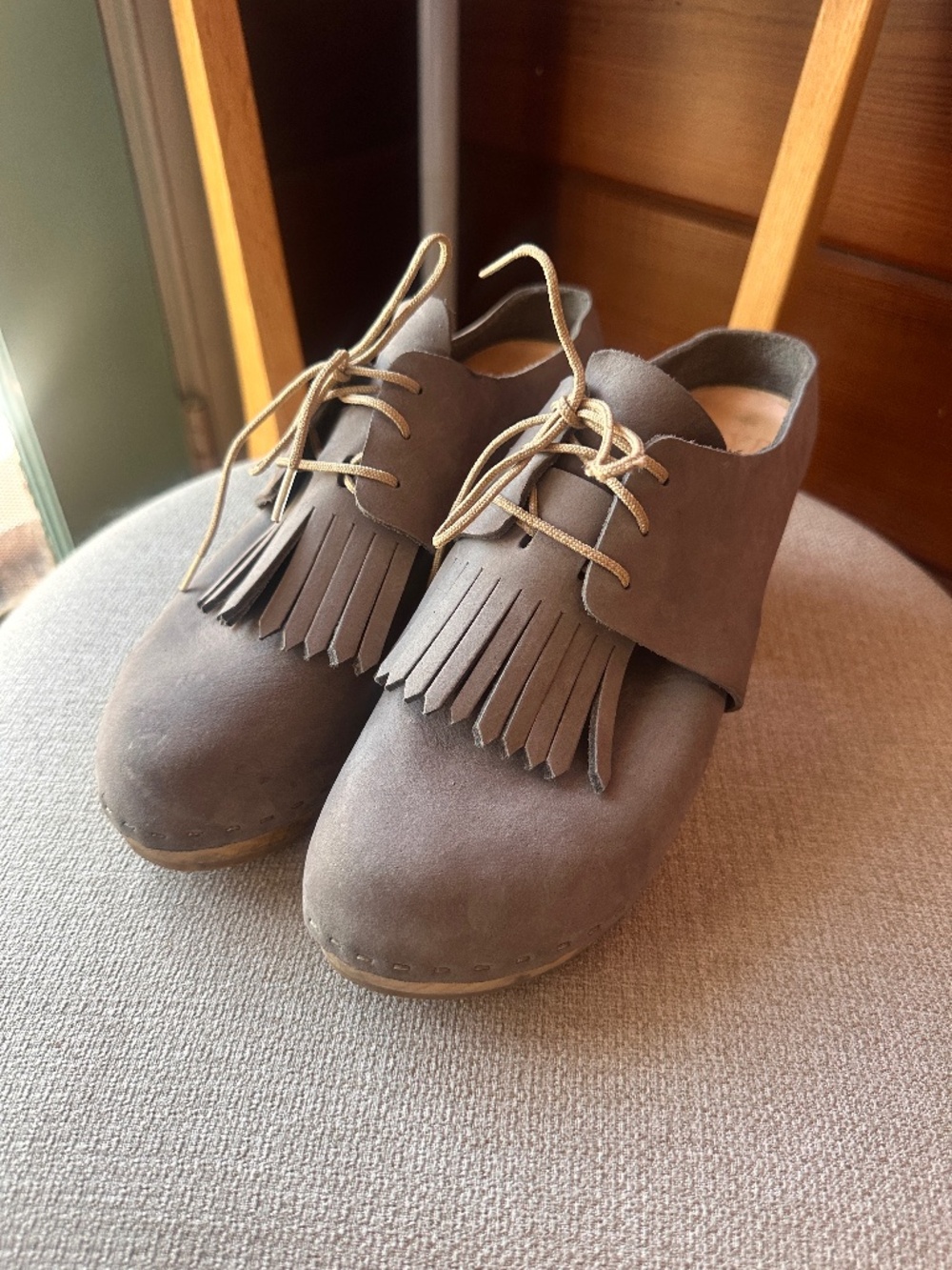 Bryr Zoe kilted grey nubuck clog